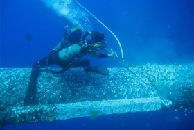 中海油平台海生物清理